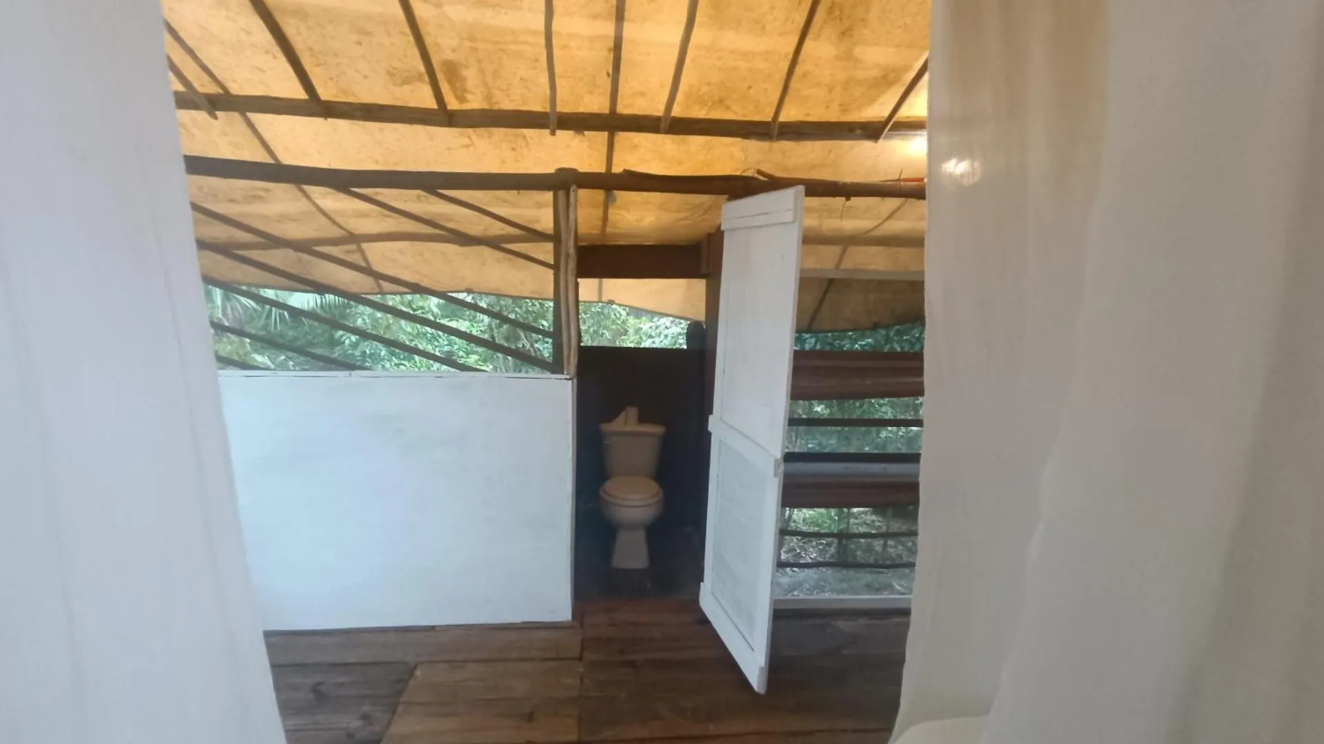 Kamp alanı Cabana Zapote En Rancho Los Jaguares Jungle Retreat Tulum Meksika